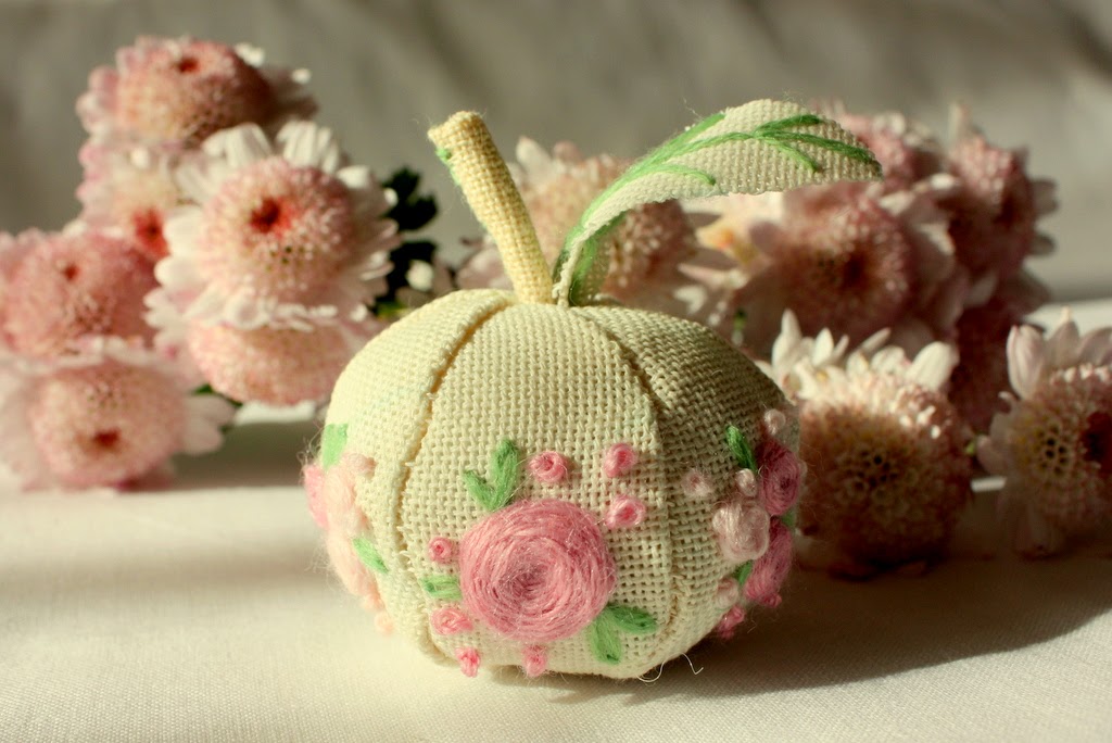 Art beautiful rococo embroidery Art beautiful rococo embroidery