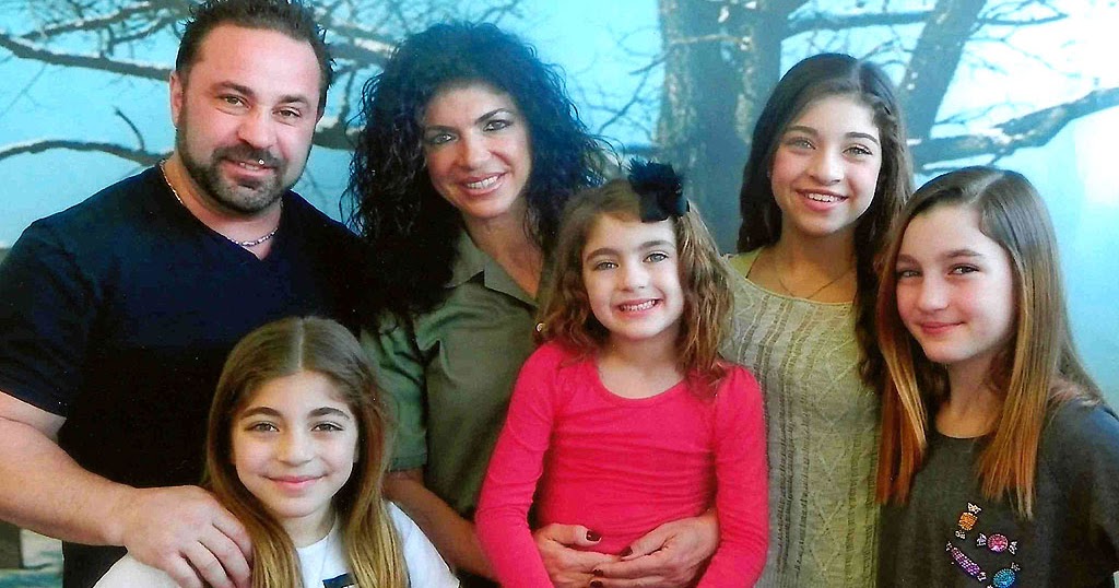 PHOTOS: Teresa Giudice Leaving Federal Prison And Reuniting With Her
