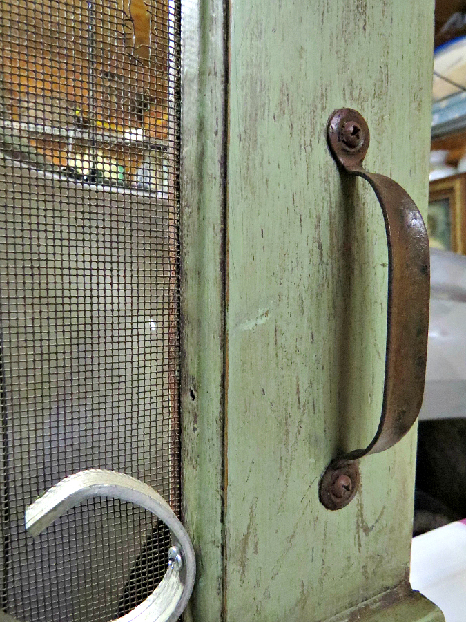 Timeless Treasures: the slamming of the screen door ... Timeless Treasures: the slamming of the screen door ...