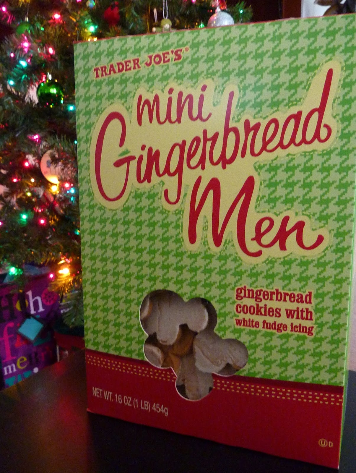whats good at trader joes trader joes mini gingerbread men trader joe s christmas hours