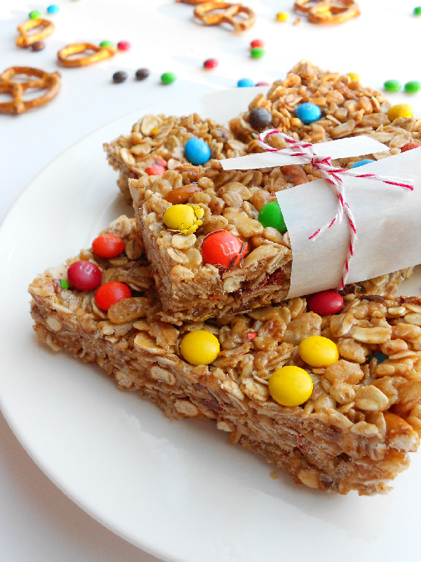 NoBake Peanut Butter Pretzel M&M Granola Bars Confessions of a