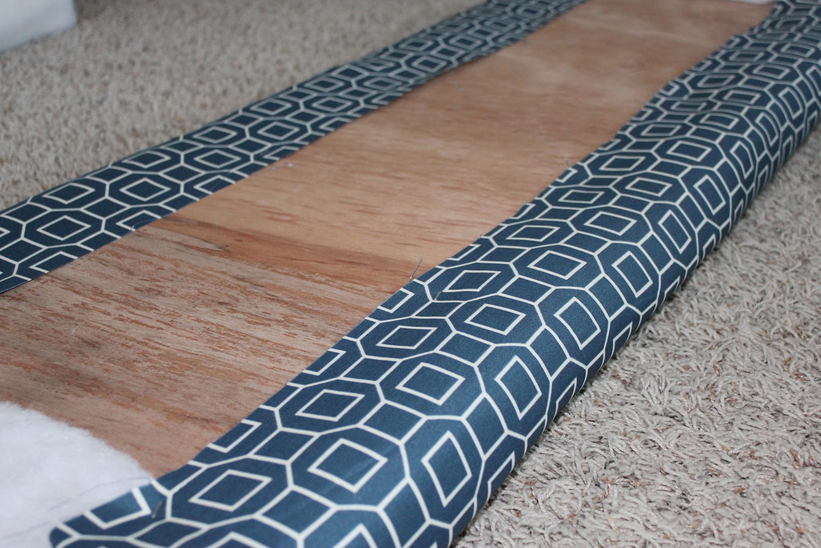 The Logbook diy bench cushion {no sewing required!}