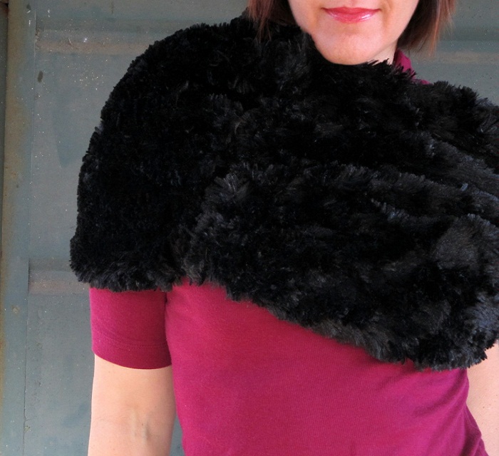 WobiSobi Project ReStyle 46, Faux Fur, Infinity Scarf.