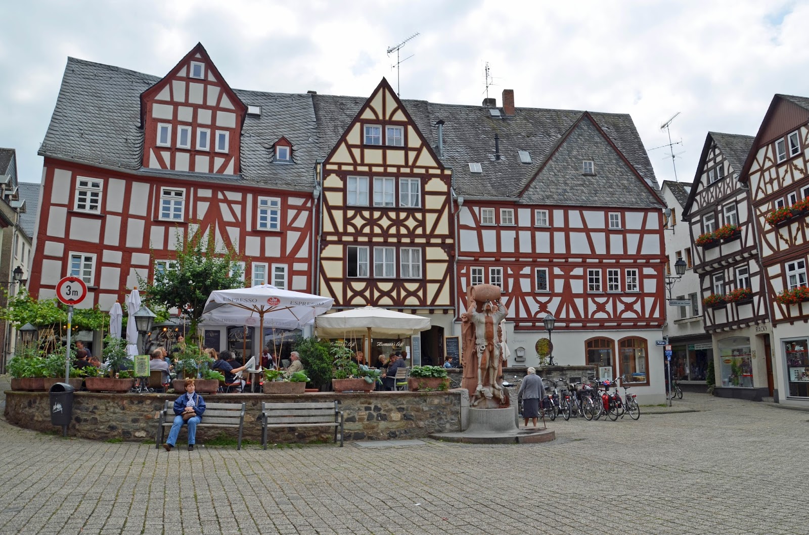 The Anomalous Success Of Luxembourg Geocurrents