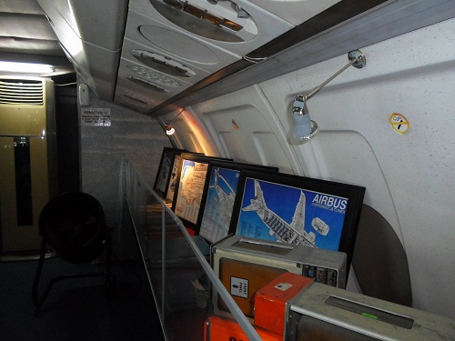 Adenium: Mengenalkan Pesawat Pada Anak