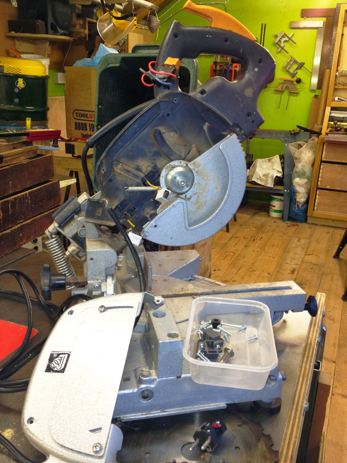 theworkshop: Elu ps174 TYPE a3 Mitre chop saw, A total refurbishment.