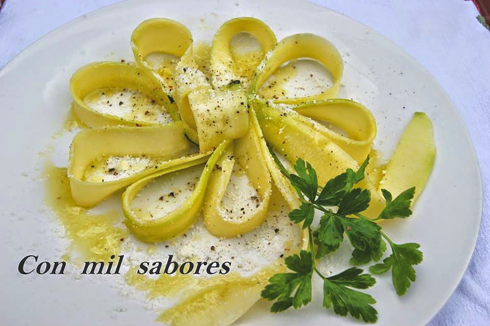 Ensalada De Calabacín Con Queso
