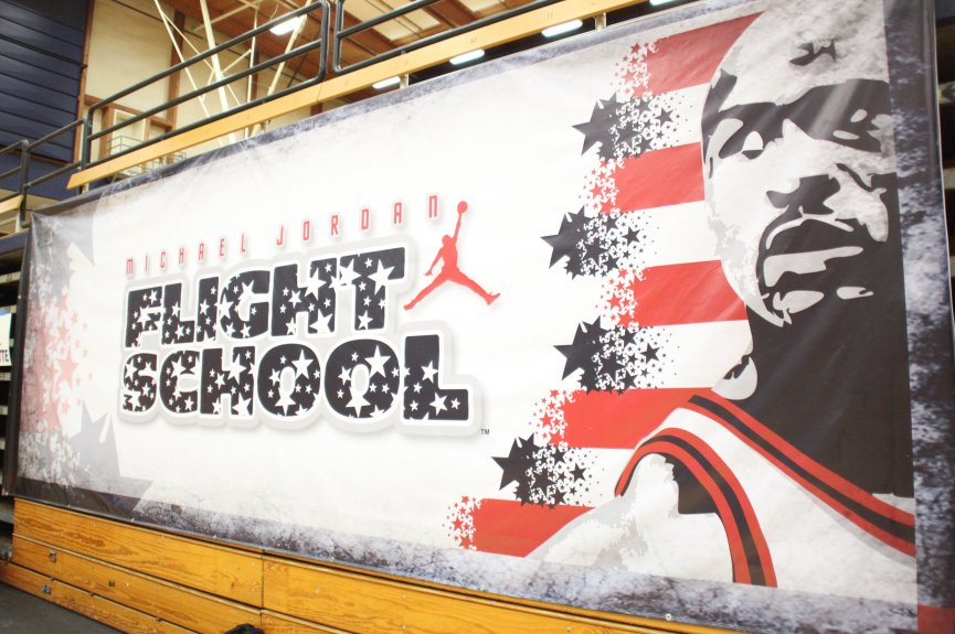 Todo NBA Michael Jordan Flight School 2013