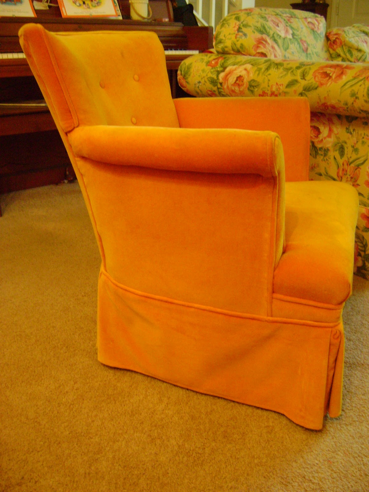 Goosegirl sews Another Yellow Chair Slipcover Project