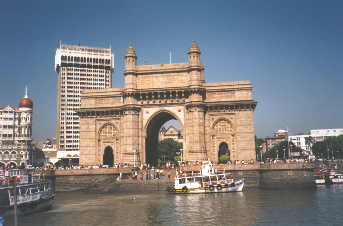 Tourist Places in India: Gateway of India Mumbai