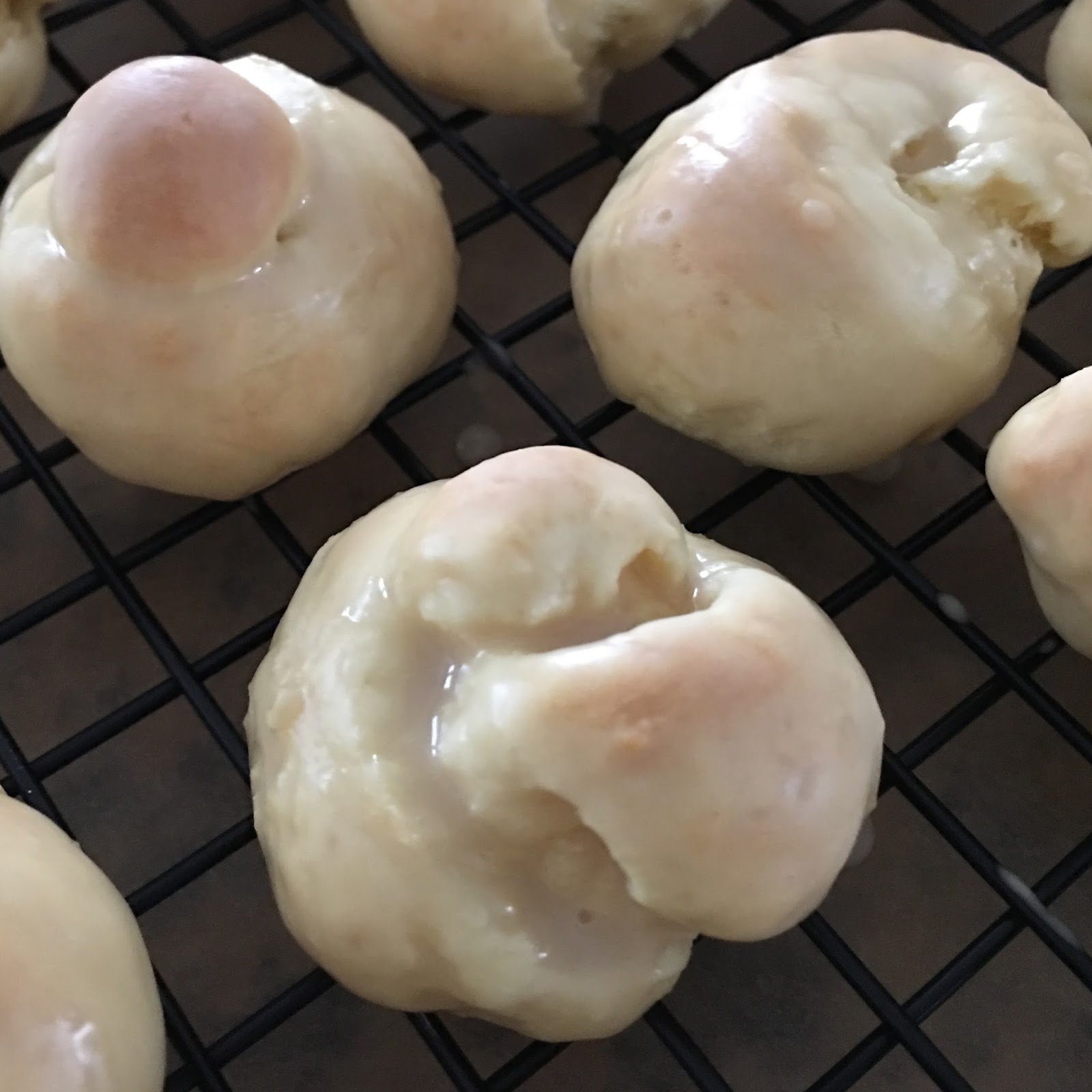 Alexis's Gluten Free Adventures: Gluten Free Italian Knot Cookies