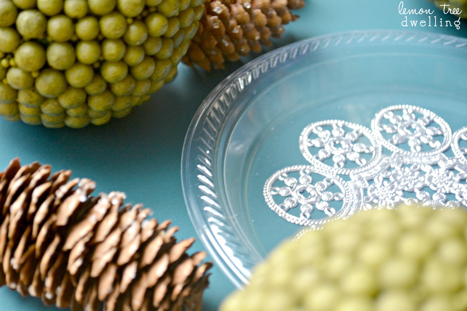 DIY Festive Holiday Plates Lemon Tree Dwelling