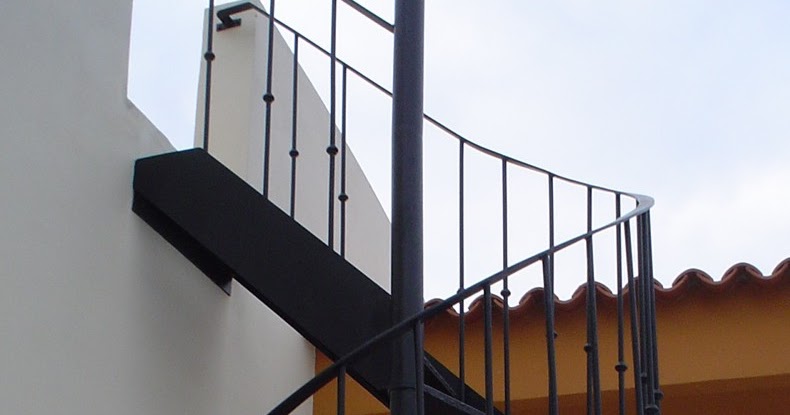 Acero Inoxidable Tenerife: Escalera caracol exterior, Tenerife