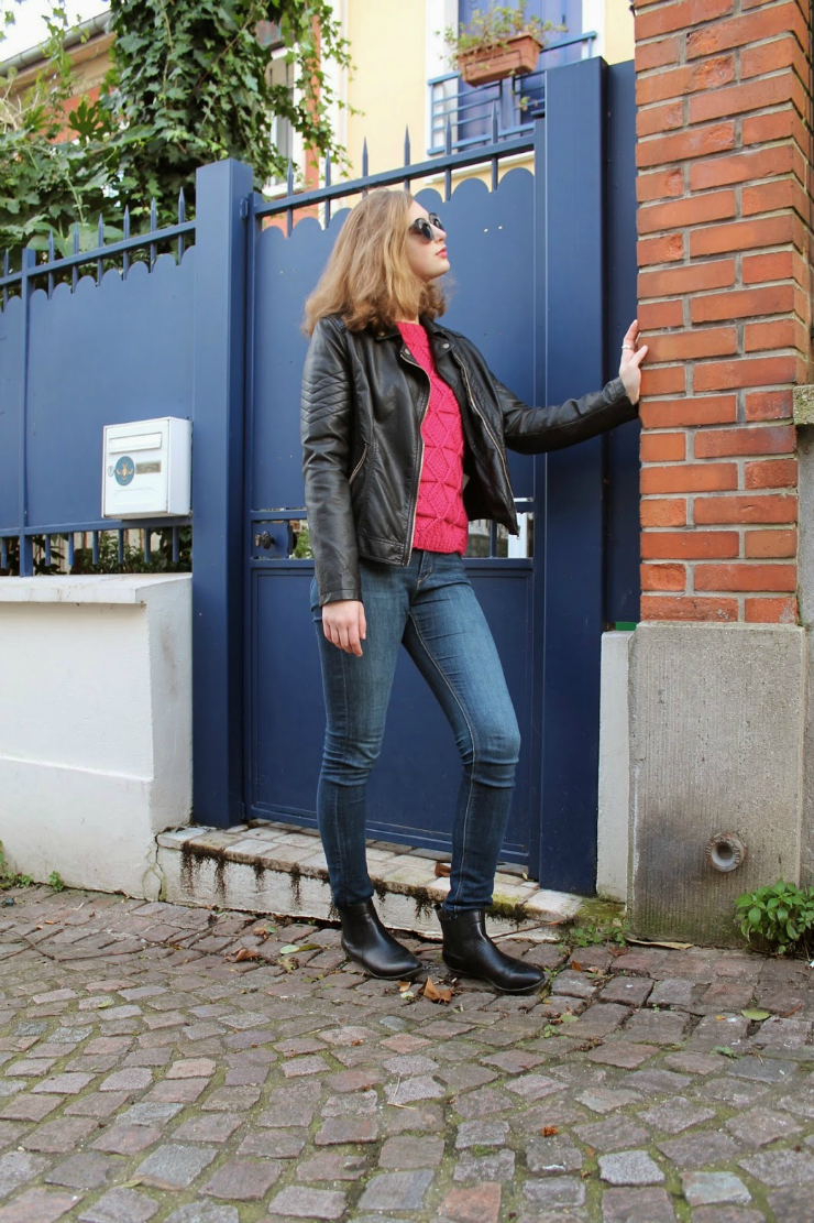 Fuschia sweater, leather jacket and vintage sunglasses