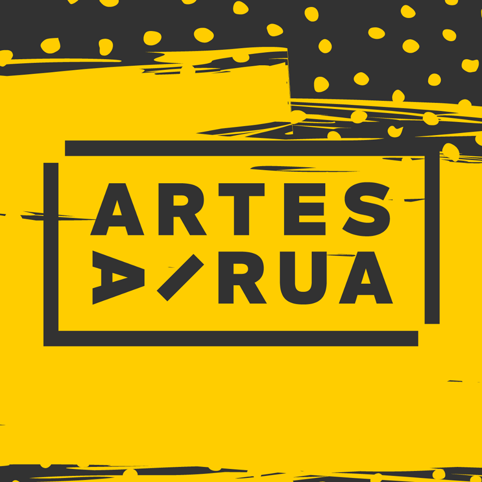 ARTES À RUA