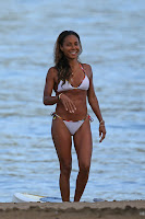 Jada Pinkett Smith wearing a white Bikini on beach in Hawaii
