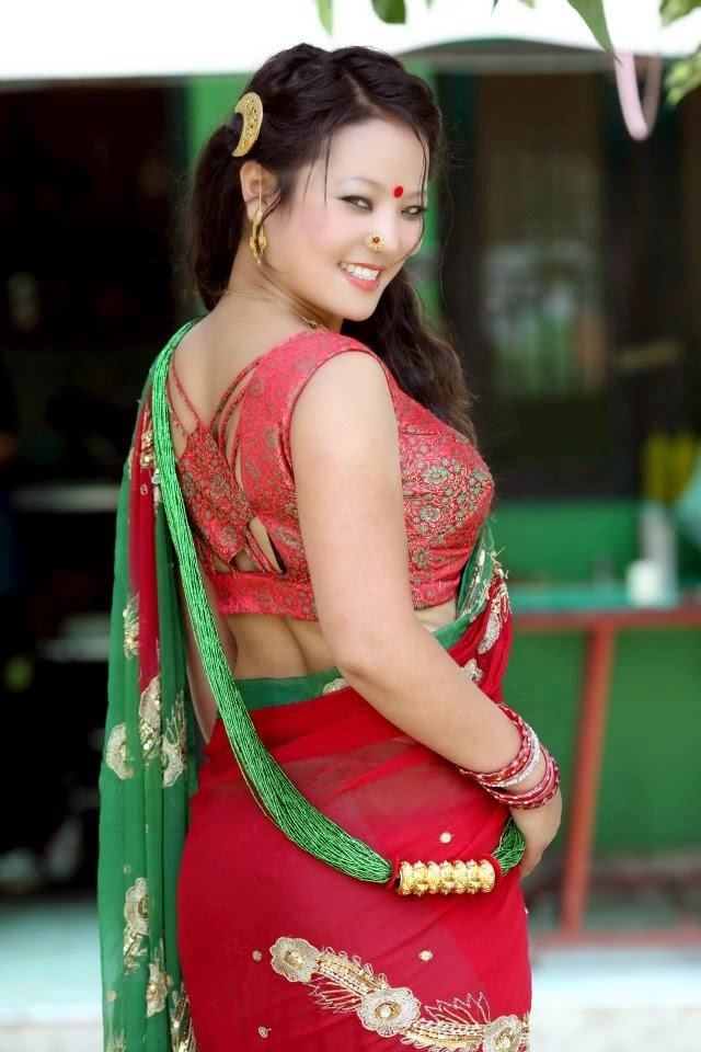 Nepali gharveti chori sang chikai fan pic
