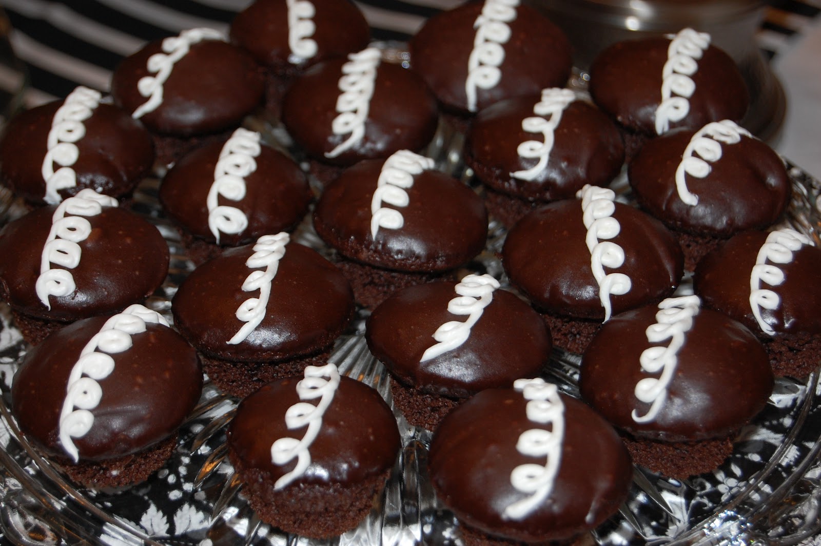 Cook! Create! Consume! Copy Cat Hostess Cakes Recipe