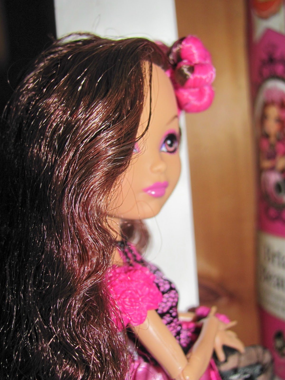 How to Curl Doll Hair Tutorial & Briar Beauty Makeover (Ever After High) 