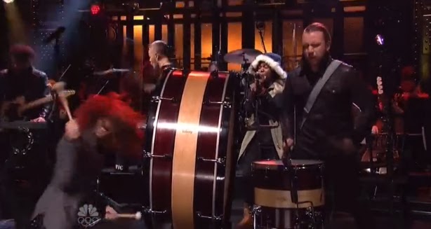 IMAGINE DRAGONS - SNL PERFORMANCE- "Radioactive" with Kendrick Lamar and Orchestral Back-UP.... Why, why....why?
