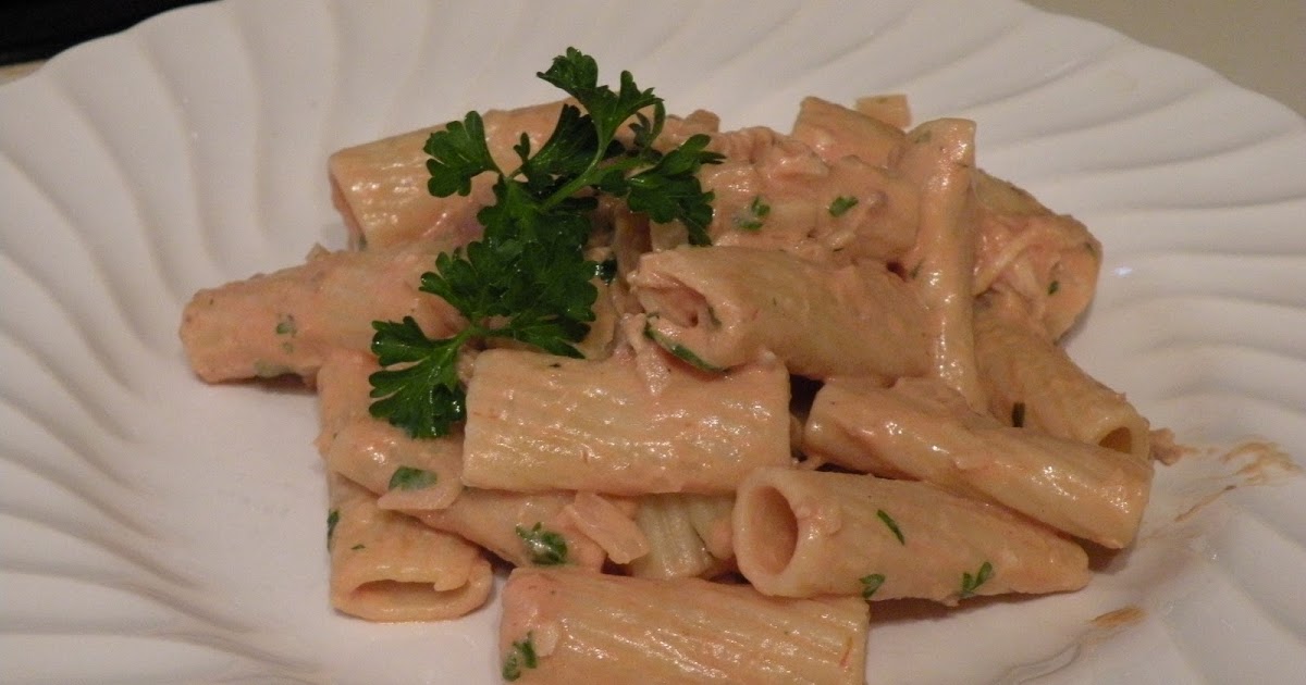 Little Mama: Creamy Chicken Rigatoni