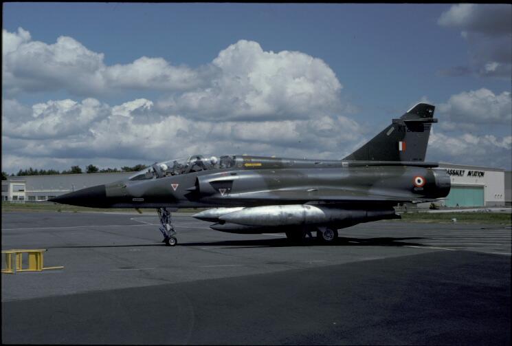 Mirage 2000 vert et aussi bleu KT201+Mirage+2000TH+n-KT201+India+AF+Rare+Camo,Bdx+07+1993