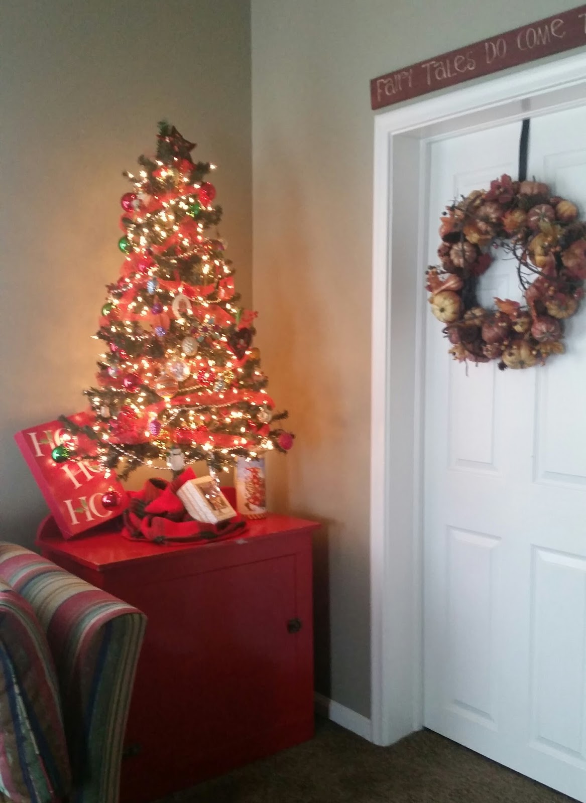 10 ways to save money on christmas decor The Bees’ RV: My Secret's Out