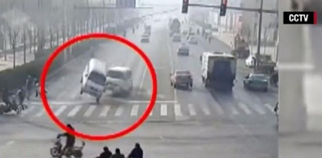 Misteri "Mobil Terbang" di China Ini Akhirnya Terungkap Misteri "Mobil Terbang" di China Ini Akhirnya Terungkap