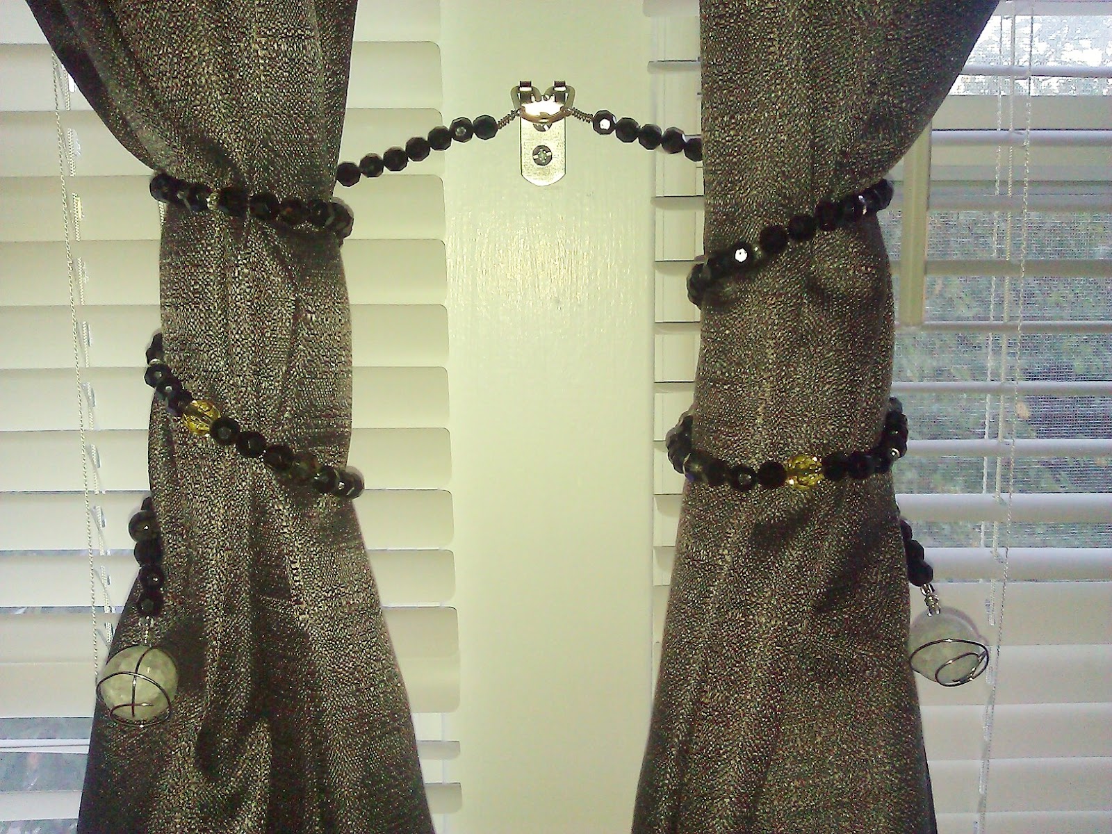 Inspired and "OnTheCheap" DIY Beaded Wire Curtain TieBacks