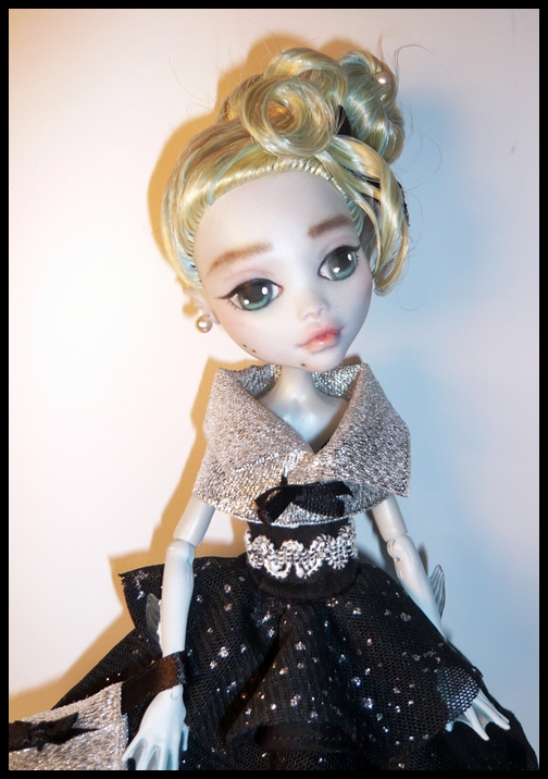 monster high custom clothes