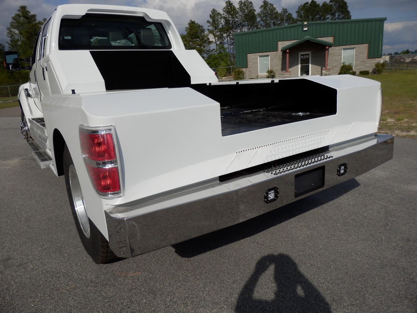 F650 Super Trucks Western Hauler Style Bed F650 Super Trucks