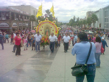 MAGNA PEREGRINACIÓN DE LOS MERCADOS DE NEZA A LA BASILICA DE GUADALUPE