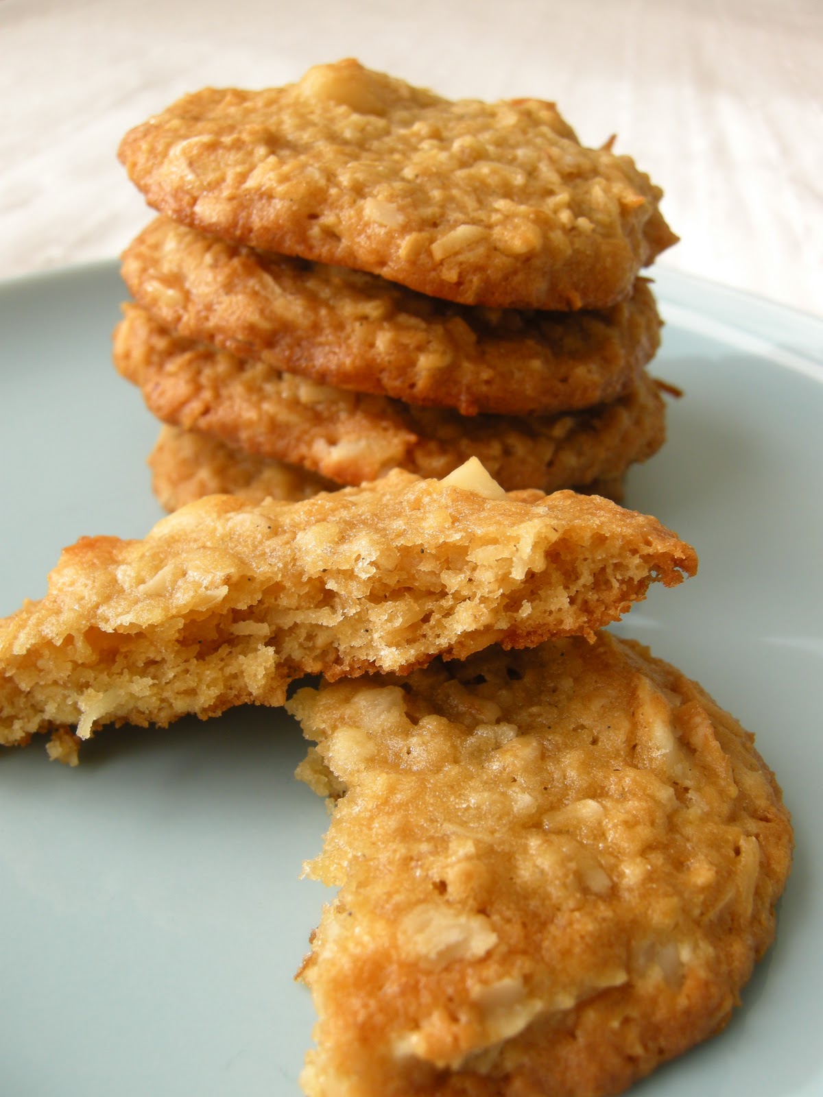 Mary Mary Culinary Oatmeal, Coconut and Macadamia Nut Cookies