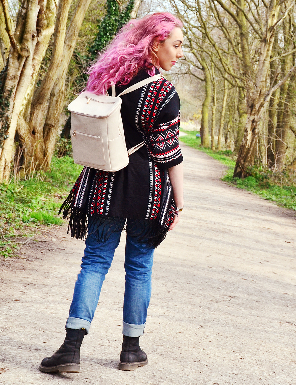 Stephi LaReine pink hair liverpool lifestyle blogger, OUTFIT OF THE DAY Kimono // Primark Black Tee * // Englorious Blue Boyfriend Ripped Jeans * // Long Tall Sally Dr Martens * // Shoetique Ivory Packpack // Primark Black Strap Watch * // Daniel Wellington 