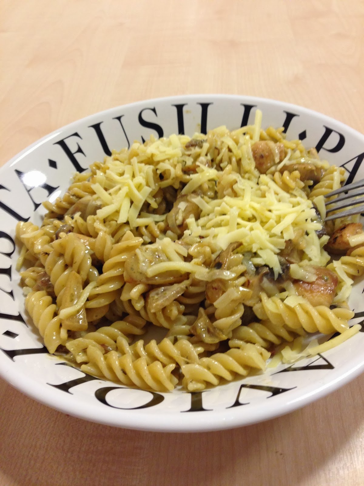 Lucy Alana Pollo Pesto Pasta