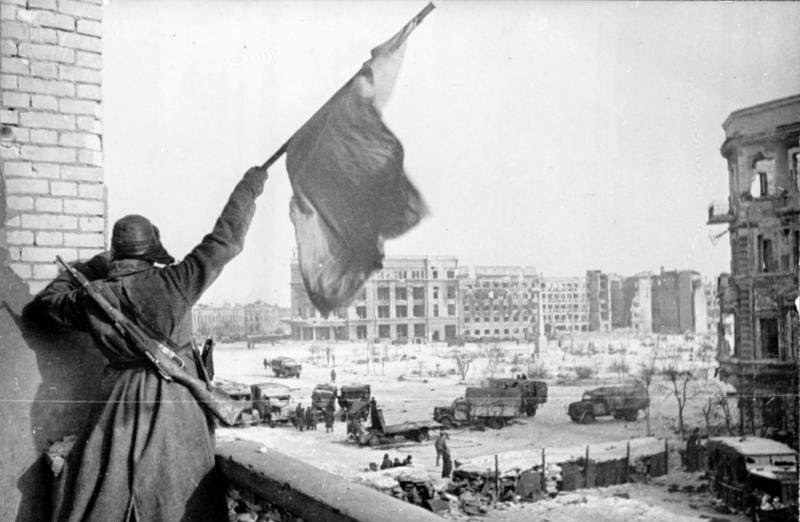 A Soviet soldier near the central plaza of Stalingrad