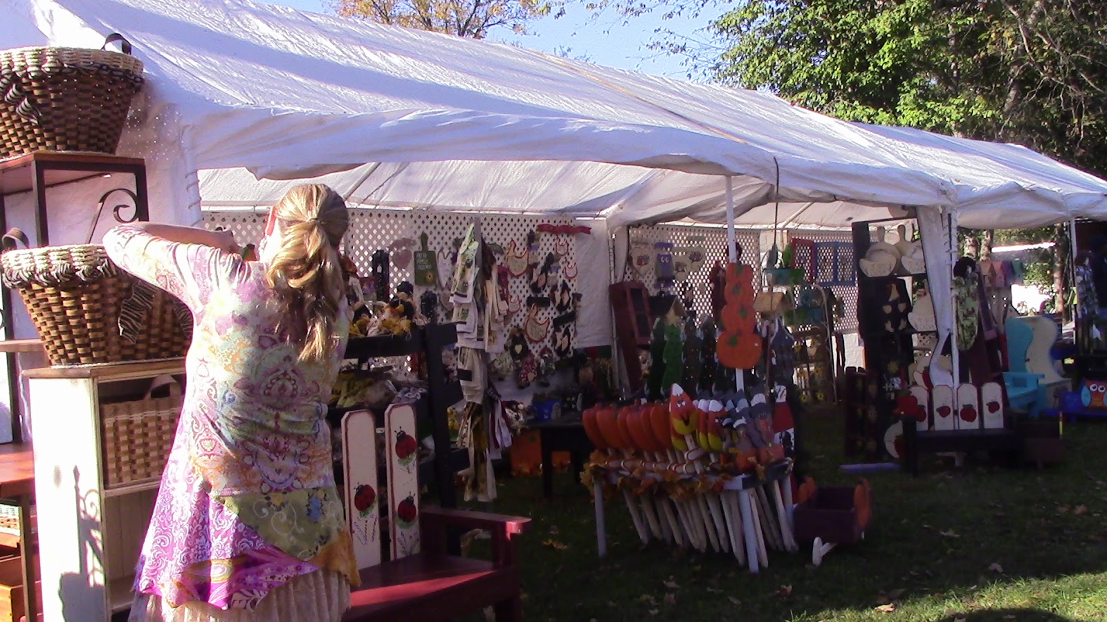 In My Painted Garden Bell Buckle Arts & Craft 2015