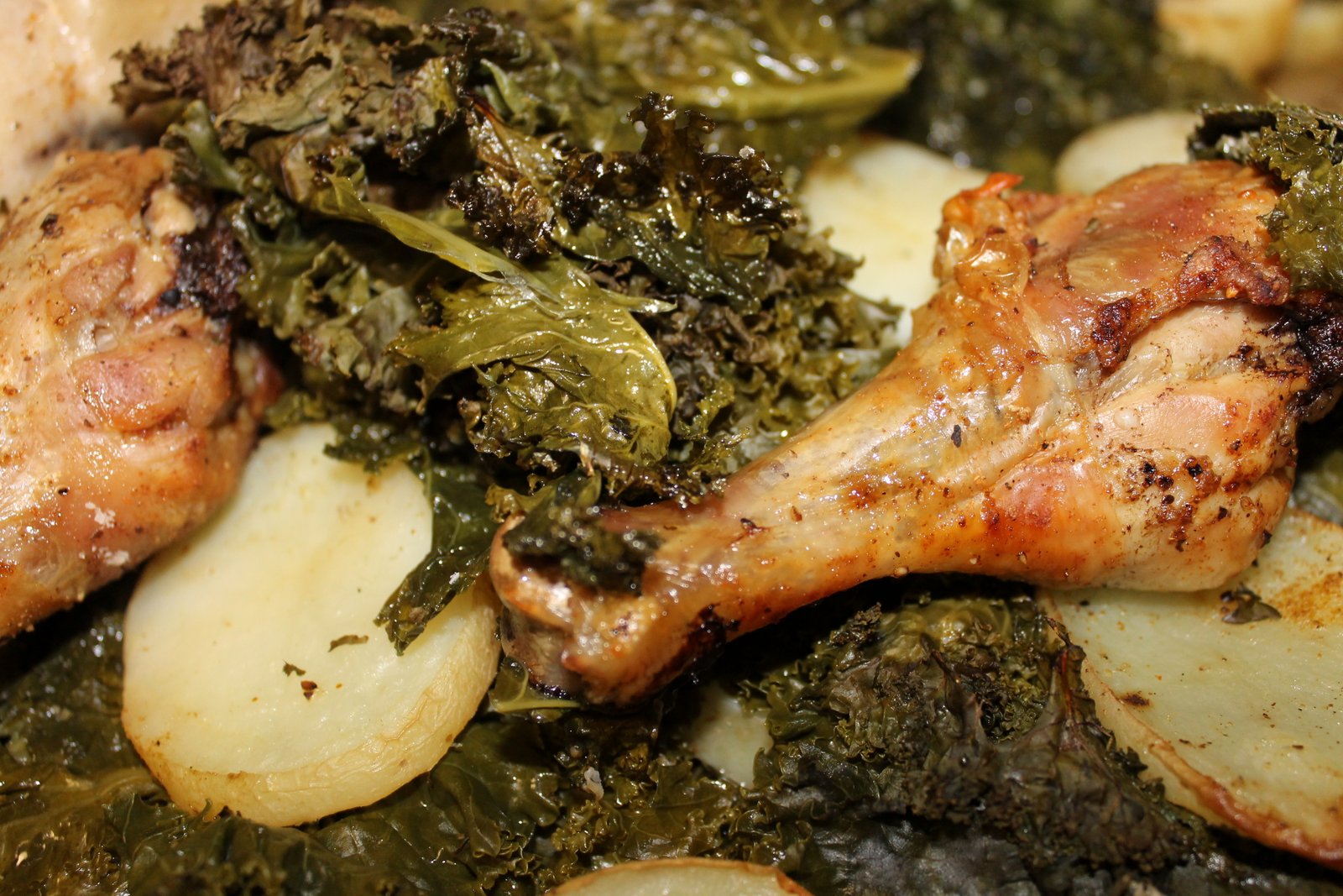 Cuteness Addiction Roasted Chicken Drumsticks with Potatoes and Kale