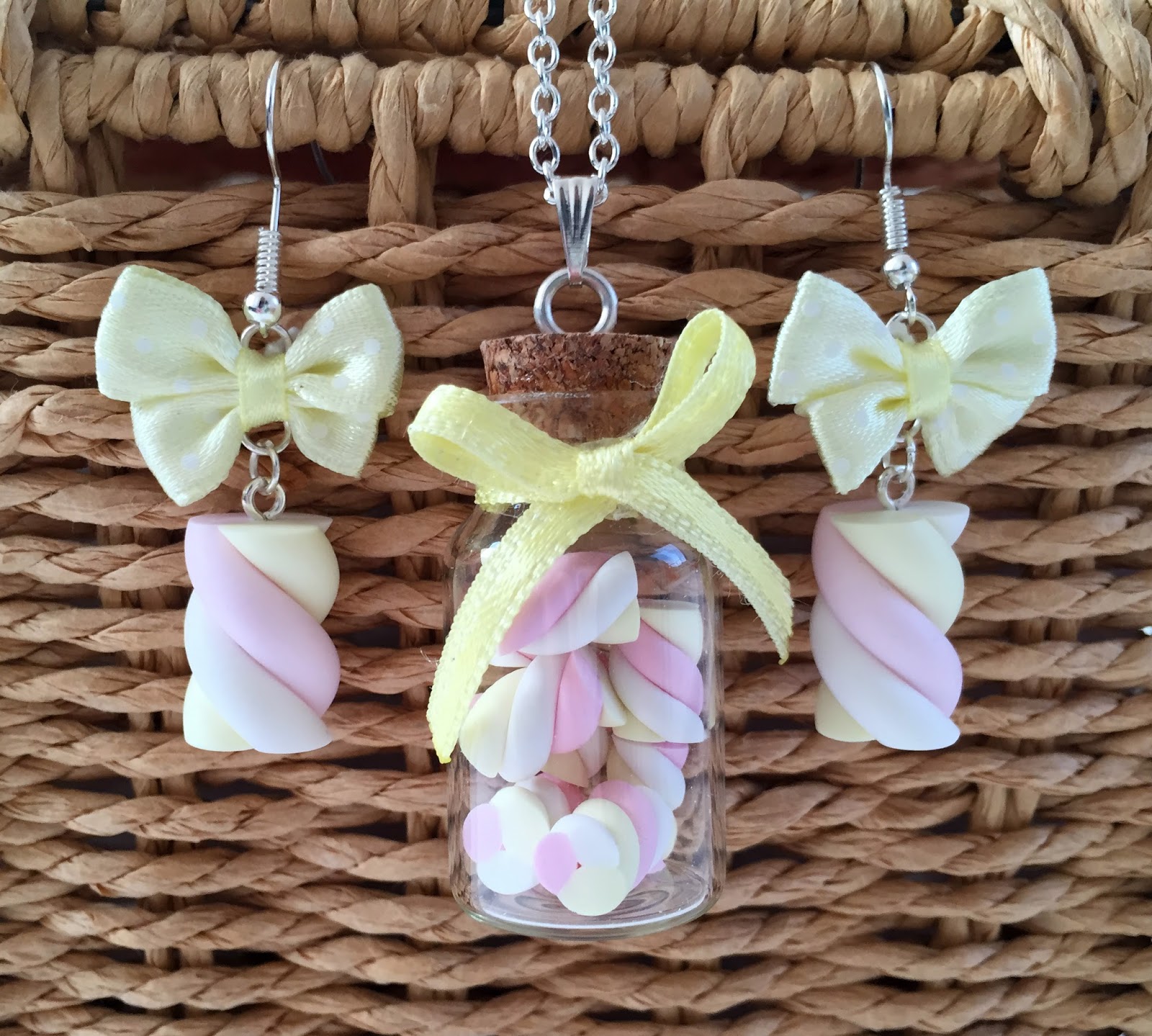 Suze likes, loves, finds and dreams Giveaway Candy Jar Necklace