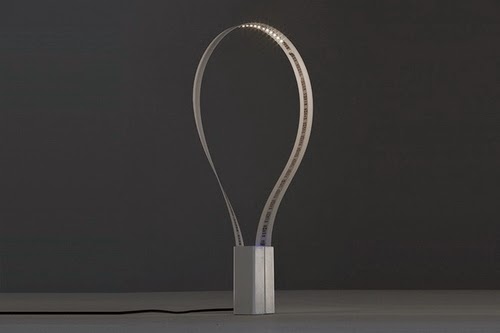 03-Flexible-LED-Desk-Lamp-Magnetic-Base-Fluida-Martinelli-Luca-Marco-De-Santi-Alessandro-Paoletti-www-designstack-co