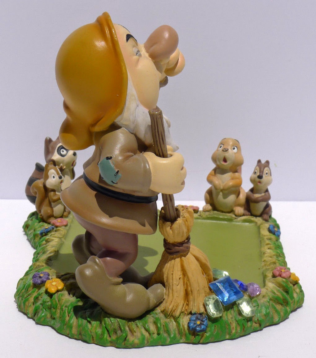 Filmic Light Snow White Archive Seven Dwarfs Desk Accessories Set