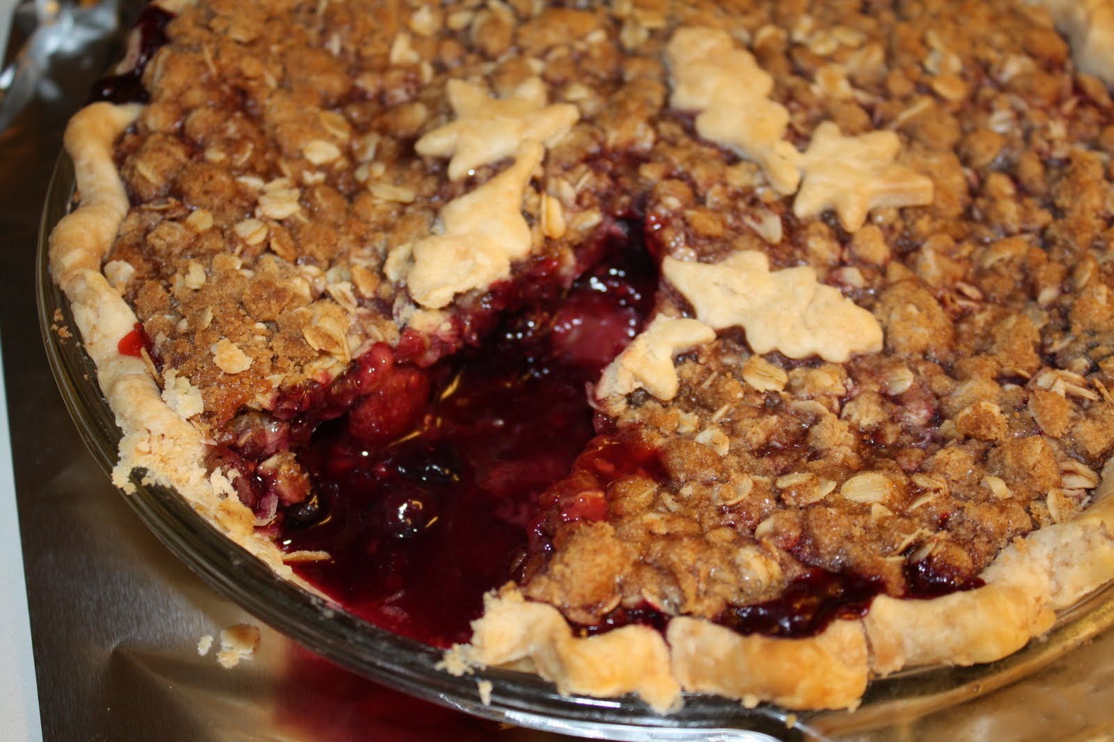 Foodie In The Mountains Mixed Berry Pie With Crumble Topping