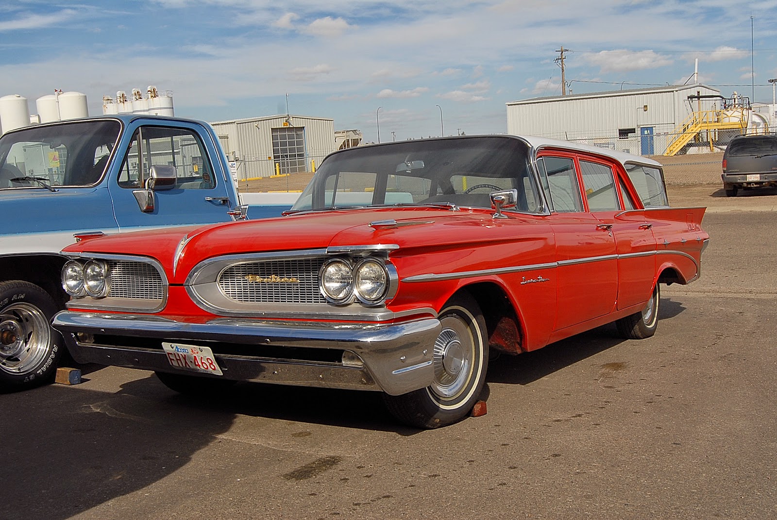 autoliterate 1959 Pontiac Laurentian Station Wagon & Richard Ford's CANADA