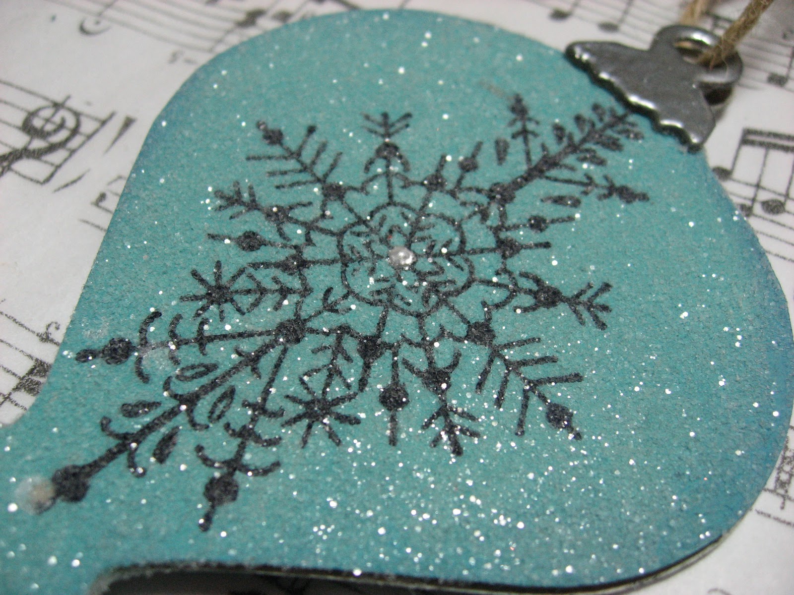 inkypinkycraft make your own decorations and tutorial for creative