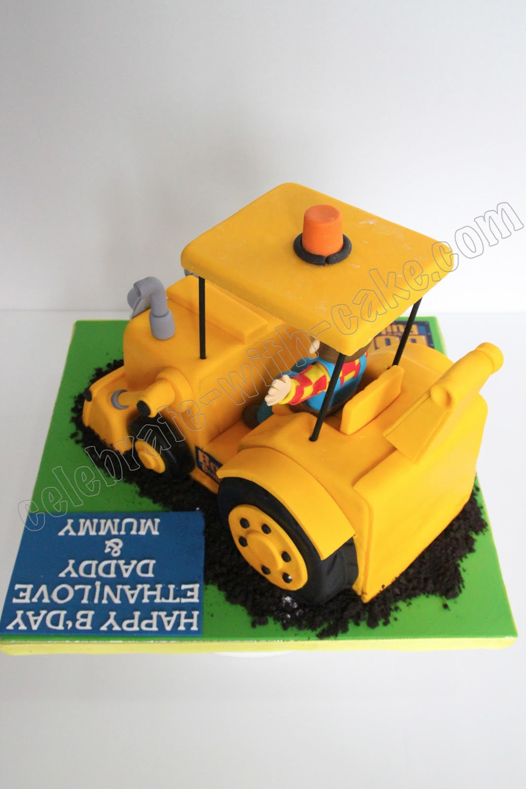 Bob the Builder Scoop Cake