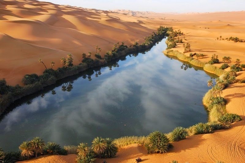 Danau-Danau Indah di Lautan Pasir Libya - Berita Unik dan Keren