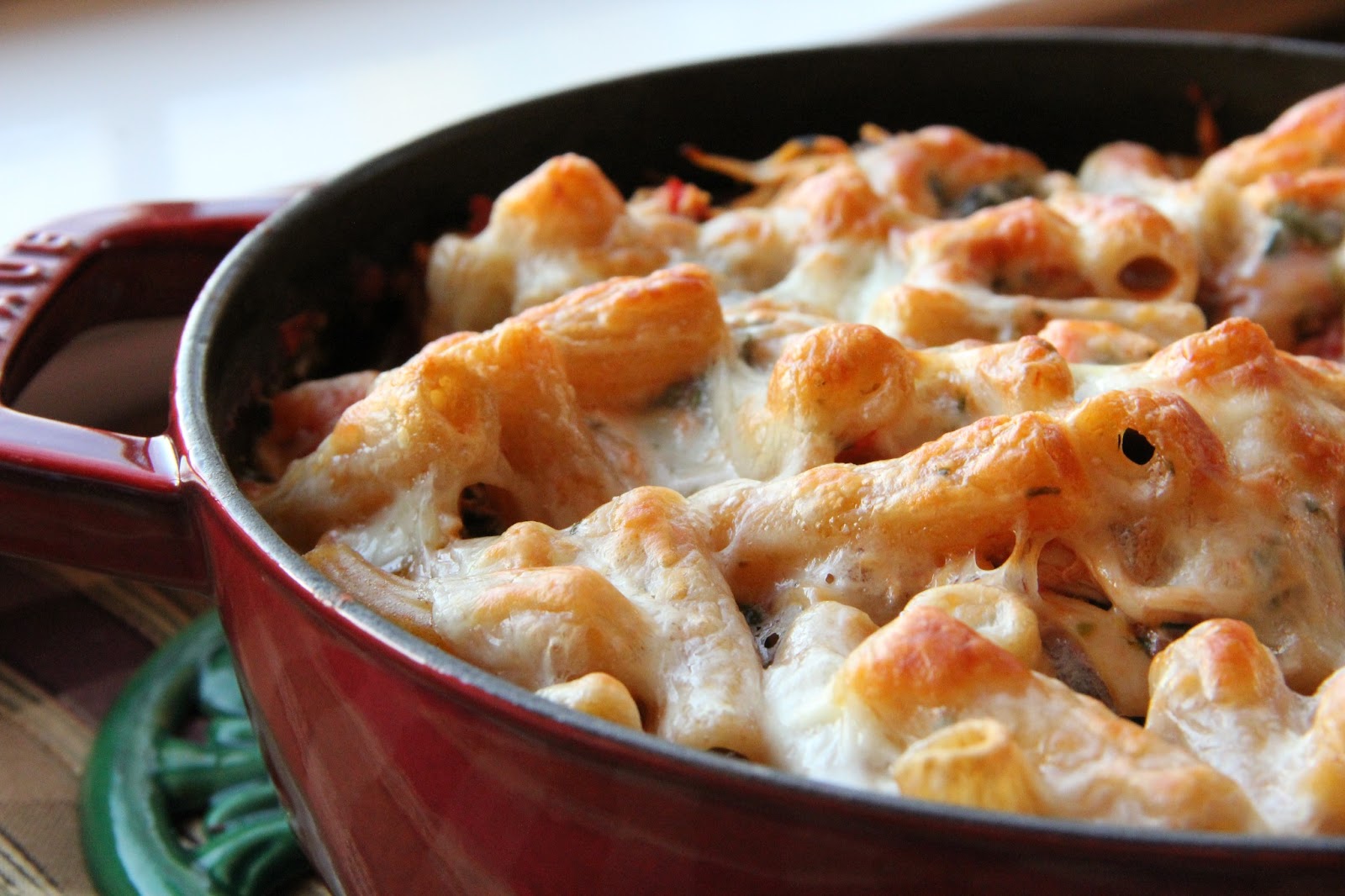 Dinner Tonight: Chicken Spinach Provolone Pasta | Mix and Match Mama