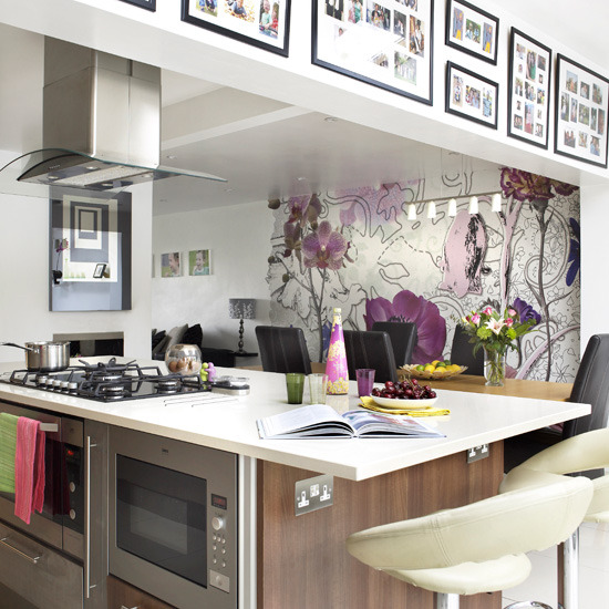 New Home Interior Design: Kitchen wallpaper ideas