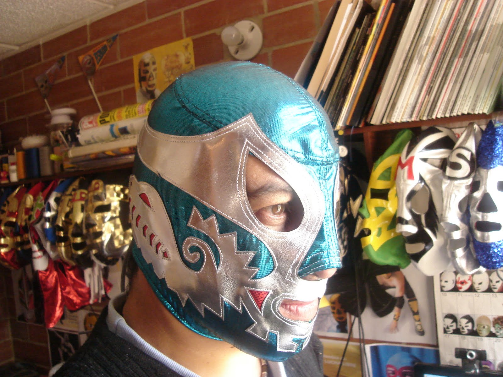 Máscara CANEK Fabricada por EL DORADO & XTREME LUCHA COLOMBIA EXTREME
