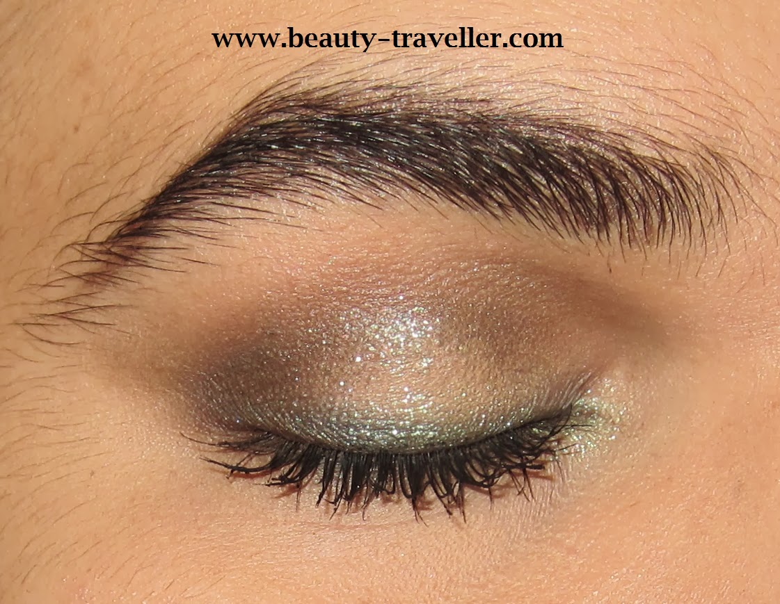 Review MAC Pro Longwear Paint Pot in Layin' Low Beauty Traveller